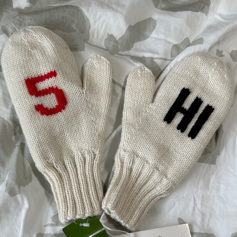 Kate Spade HI 5 Mittens